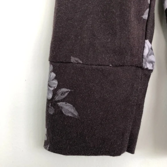 Long Sleeve Cotton Tee with Floral Design - Picture 7 of 16